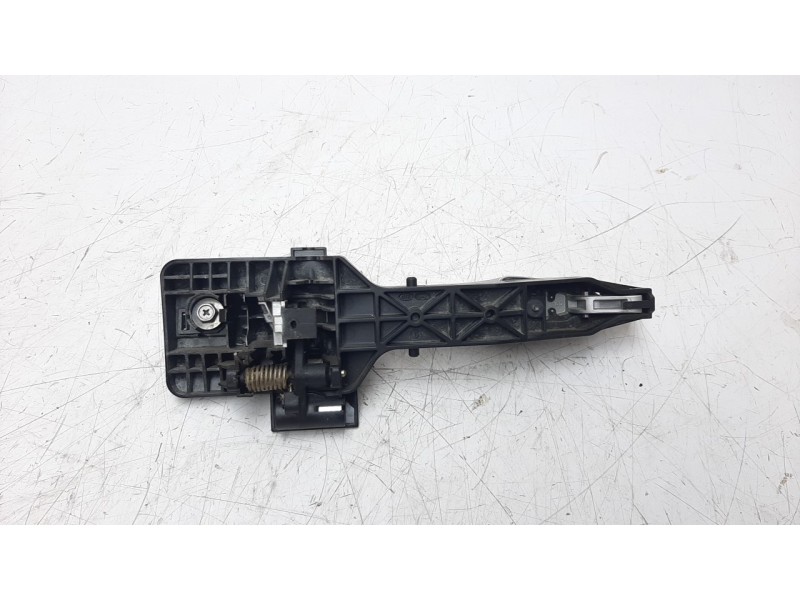 Recambio de maneta exterior trasera derecha para hyundai i30 (gd) 1.4 cat referencia OEM IAM 82661A6050  