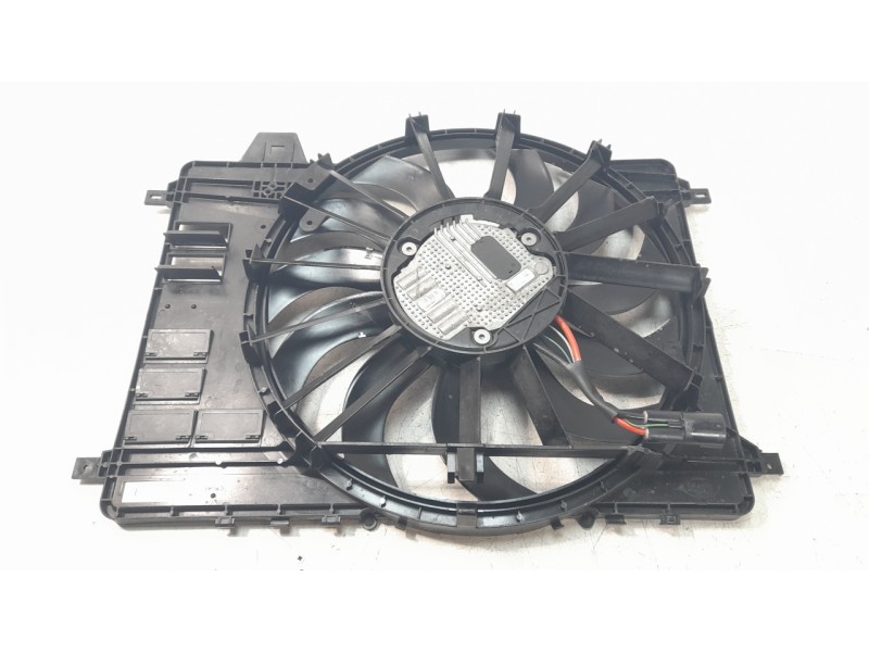 Recambio de electroventilador para land rover discovery sport pure referencia OEM IAM GJ328C607BB  