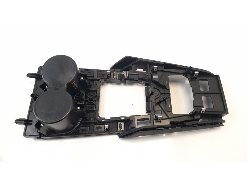 Recambio de moldura para audi a3 sportback (8vf) 1.6 tdi referencia OEM IAM 8V1864261G  