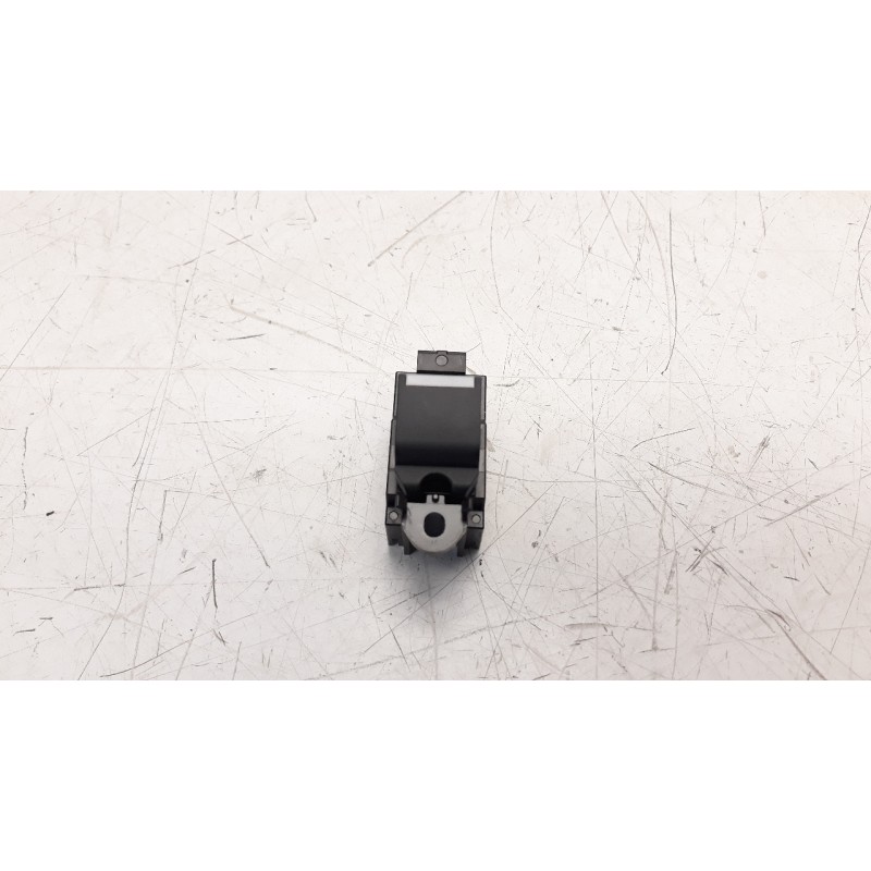 Recambio de mando elevalunas trasero izquierdo para land rover range rover velar 2.0 turbo cat referencia OEM IAM FK7214717AB  