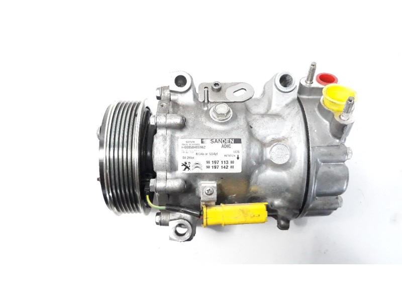 Recambio de compresor aire acondicionado para adria matrix n 670 sl referencia OEM IAM 9619711380  