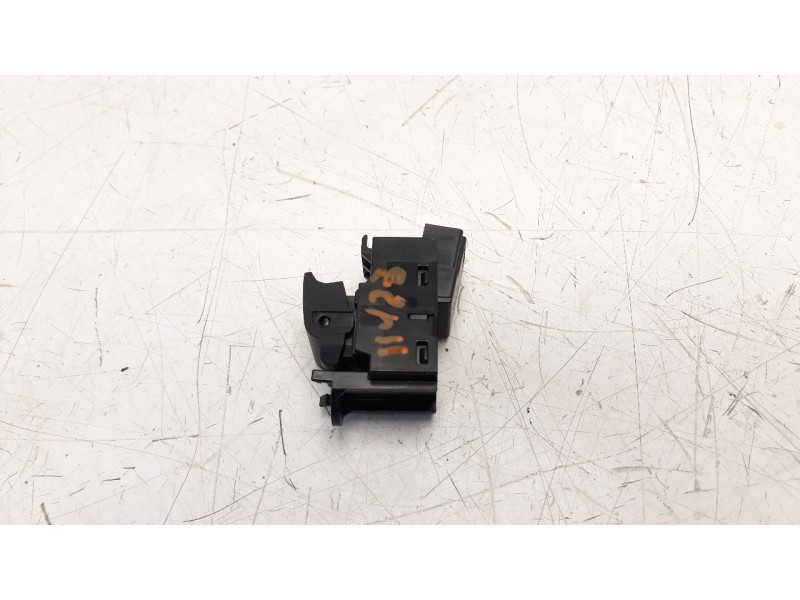 Recambio de mando elevalunas trasero izquierdo para land rover range rover velar 2.0 turbo cat referencia OEM IAM FK7214717AB  