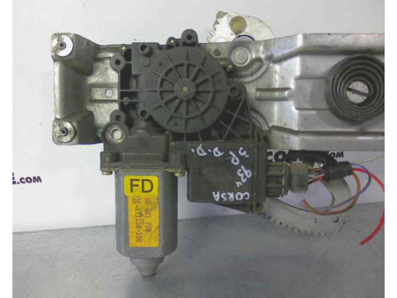 Recambio de elevalunas delantero derecho para opel corsa b referencia OEM IAM 140004 OV25ARSCM 118414