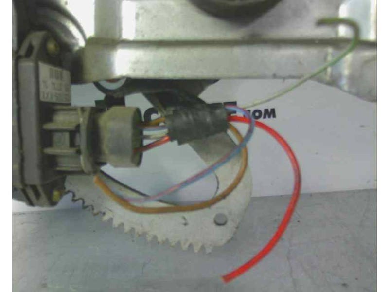 Recambio de elevalunas delantero derecho para opel corsa b referencia OEM IAM 140004 OV25ARSCM 118414