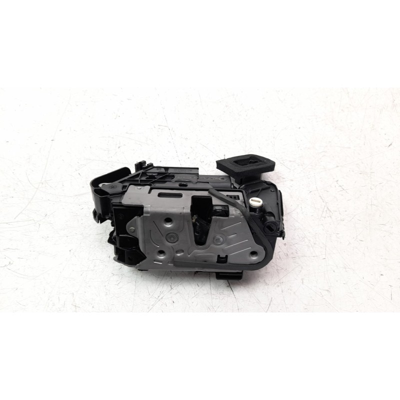 Recambio de cerradura puerta trasera derecha para audi a1 sportback (gba) 1.5 16v tsi act referencia OEM IAM 5TA839016Q  