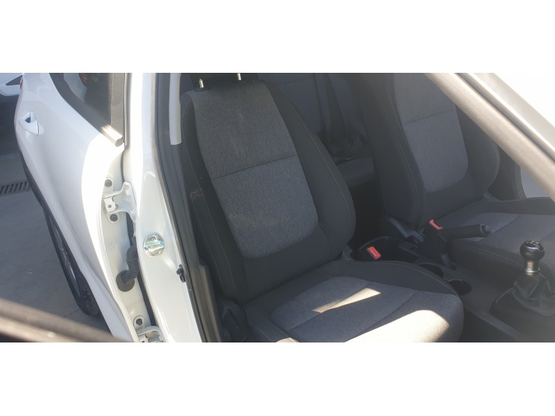 kia stonic (ybcuv) del año 2023