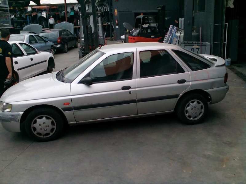 ford escort berl./turnier del año 1999