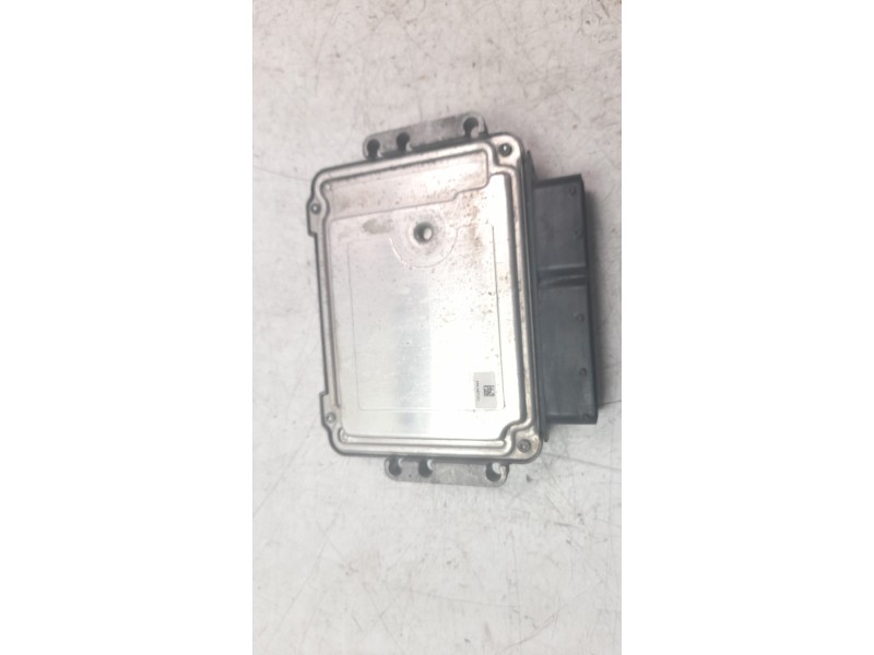 Recambio de centralita motor uce para opel zafira b cosmo referencia OEM IAM 0281014024  