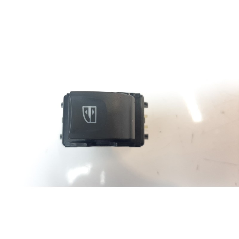 Recambio de mando elevalunas delantero derecho para renault captur 1.5 dci diesel fap energy referencia OEM IAM 254218614R IAF93