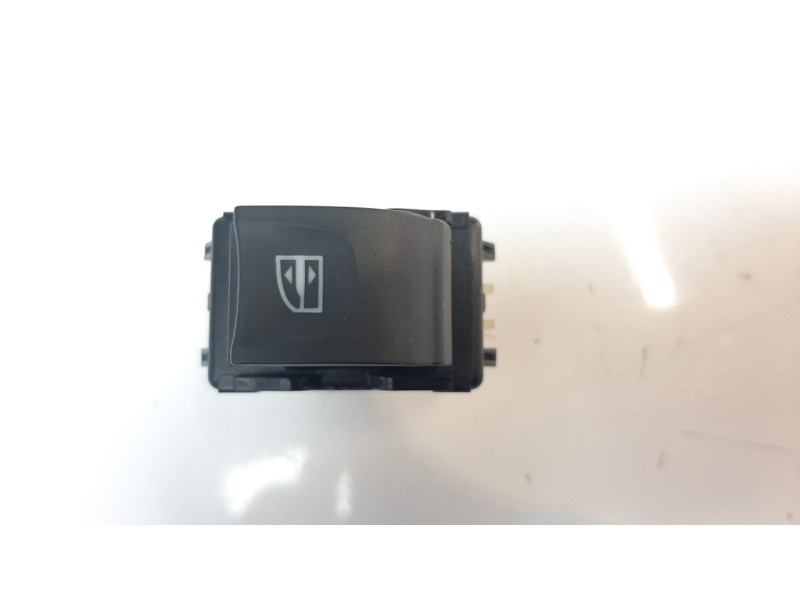 Recambio de mando elevalunas delantero derecho para renault captur 1.5 dci diesel fap energy referencia OEM IAM 254218614R IAF93
