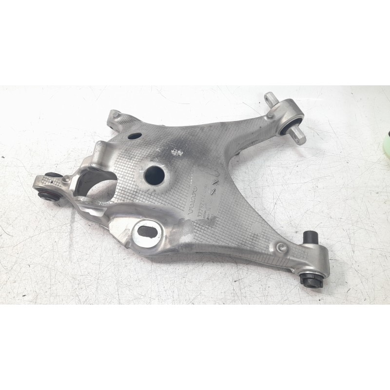Recambio de brazo suspension inferior trasero derecho para volvo xc60 business plus awd referencia OEM IAM 32292414  