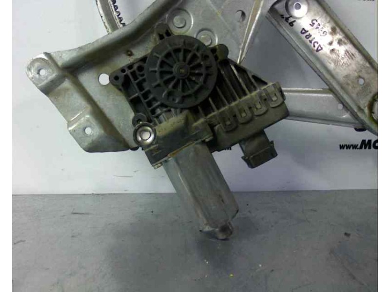 Recambio de elevalunas delantero derecho para opel astra f berlina 1.7 turbodiesel cat (x 17 dtl / 2h8) referencia OEM IAM   641