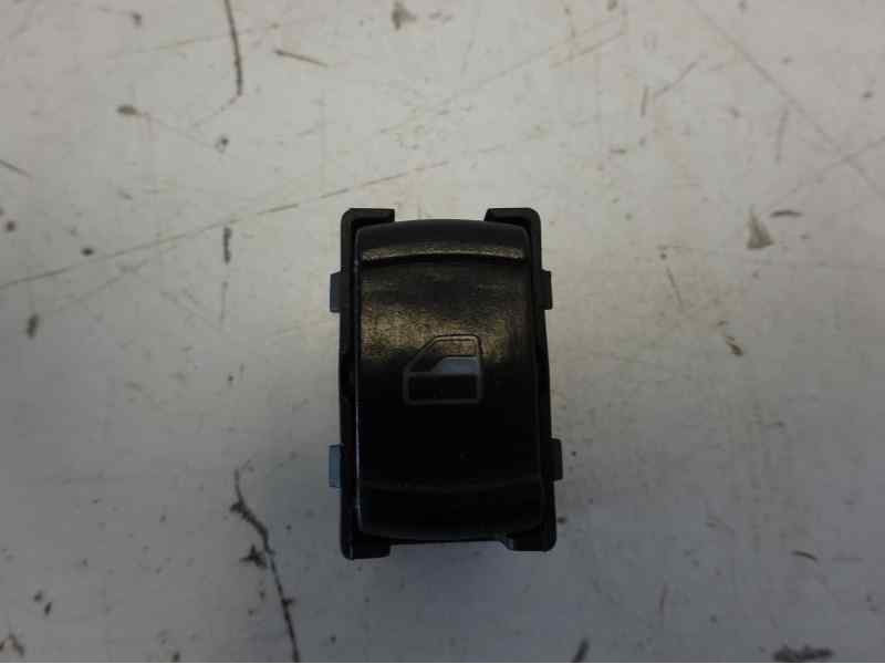 Recambio de mando elevalunas delantero derecho para volkswagen golf iv berlina (1j1) referencia OEM IAM   