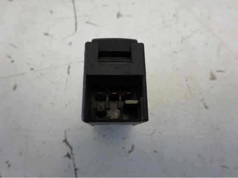 Recambio de mando elevalunas delantero derecho para volkswagen golf iv berlina (1j1) referencia OEM IAM   