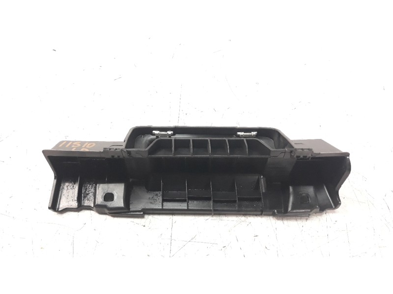 Recambio de moldura para citroen berlingo 1.5 blue-hdi fap referencia OEM IAM 9818689777  