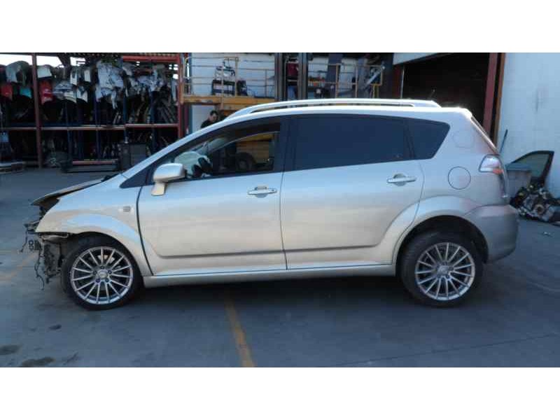 toyota corolla verso (r1) del año 2007