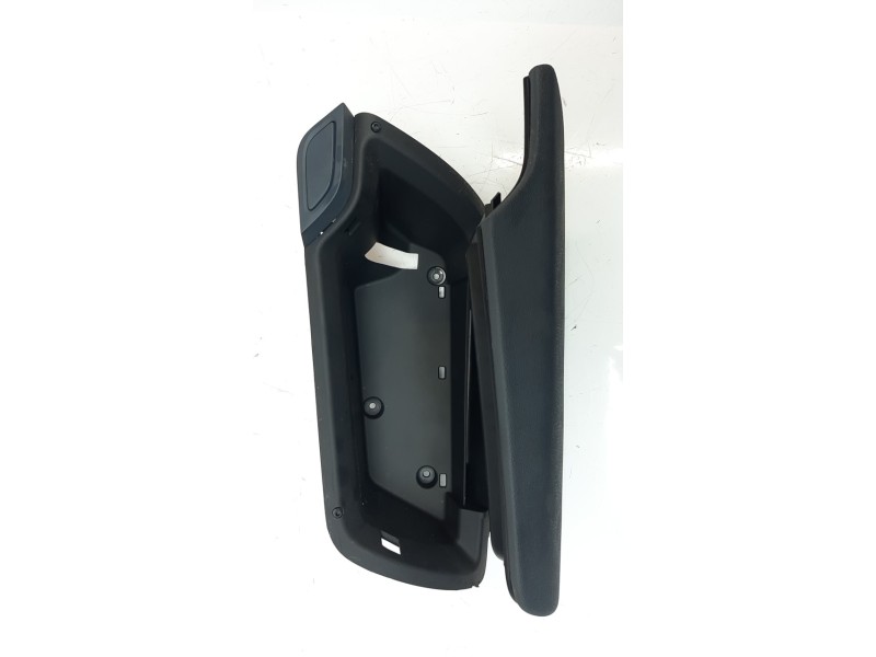 Recambio de guantera para opel mokka 1.6 cdti dpf referencia OEM IAM AXB18847  