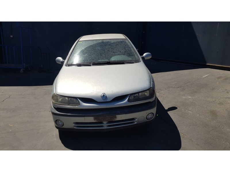 renault laguna (b56) del año 2000