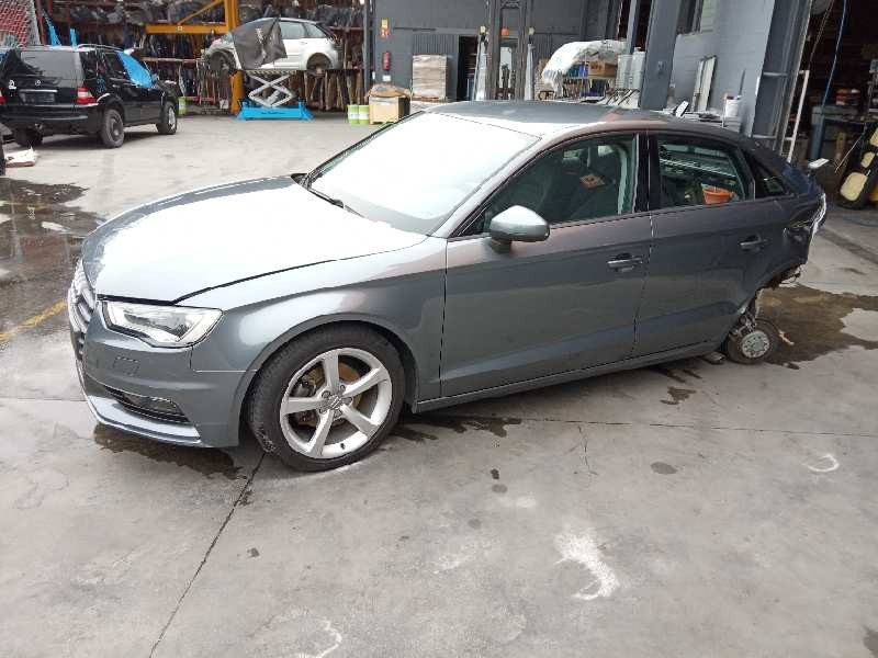 audi a3 sedán(8vs) del año 2014