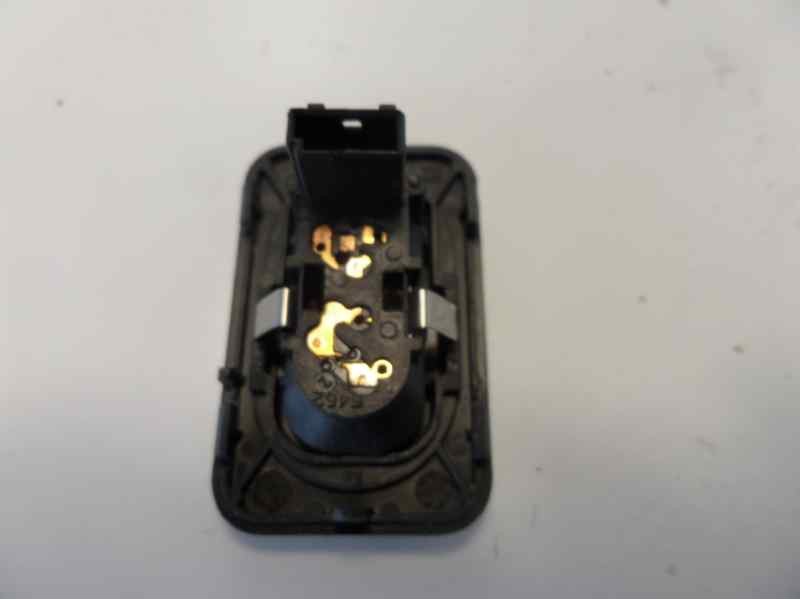 Recambio de mando elevalunas delantero derecho para opel corsa c club referencia OEM IAM   