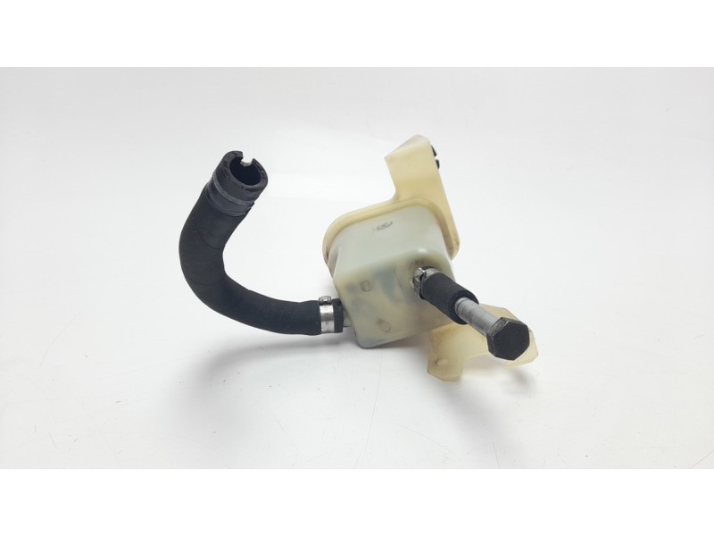 Recambio de bomba direccion para fiat fiorino básico referencia OEM IAM 51958898  