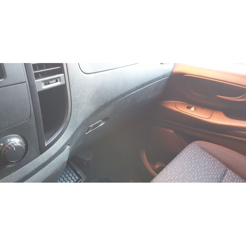 Recambio de guantera para mercedes-benz vito kasten 109/110/111/114 cdi fwd compacta (447.601) referencia OEM IAM 4476800391  