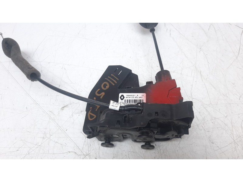 Recambio de cerradura puerta trasera derecha para renault megane iv berlina 5p 1.5 blue dci diesel fap referencia OEM IAM 825025