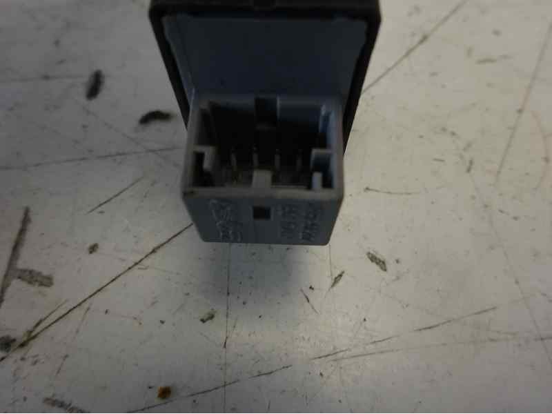 Recambio de mando elevalunas delantero derecho para volkswagen polo (9n3) referencia OEM IAM 6Q0959856  