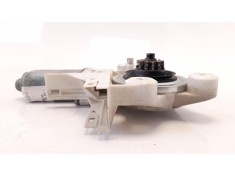 Recambio de motor elevalunas delantero derecho para ford focus c-max (cap) referencia OEM IAM FR01600440B  