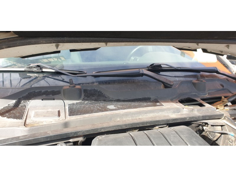 Recambio de brazo limpia delantero derecho para land rover discovery sport pure referencia OEM IAM LR064426  
