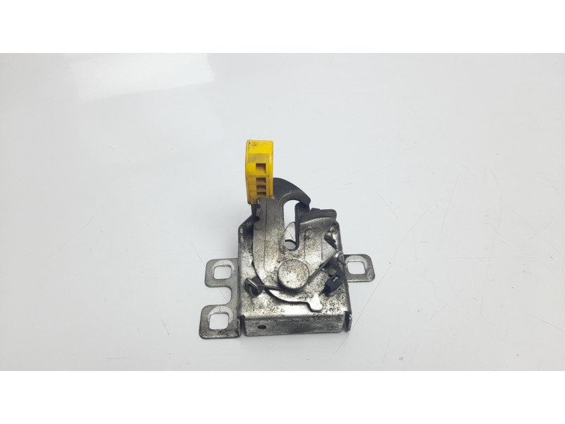 Recambio de cerradura capo para fiat fiorino básico referencia OEM IAM 1368070080  