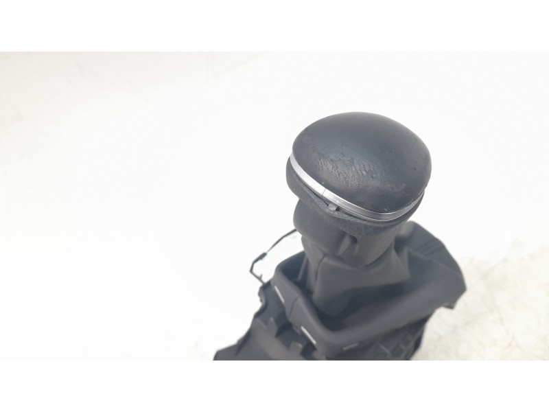 Recambio de palanca cambio para toyota corolla (e21) hybrid style referencia OEM IAM 33560F4050  