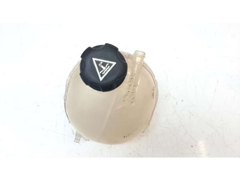 Recambio de deposito expansion para opel corsa f 1.2 referencia OEM IAM 9824198680  