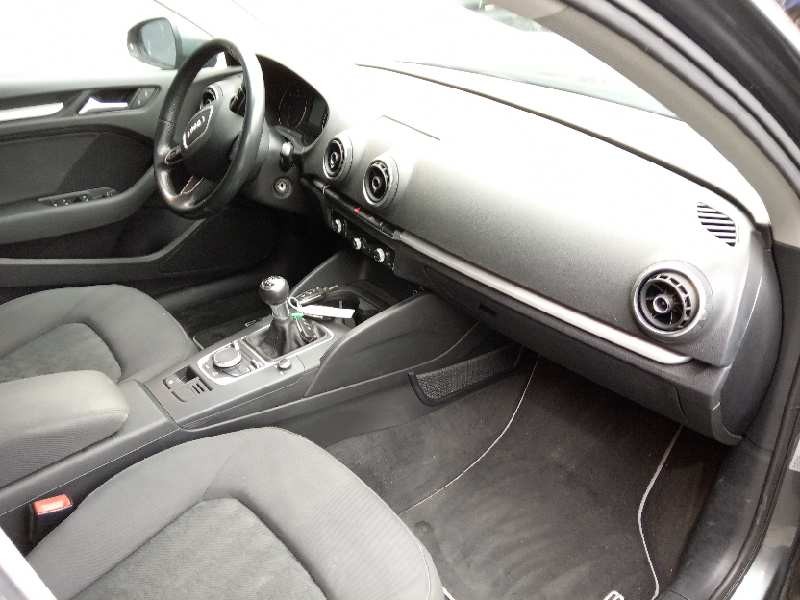 audi a3 sedán(8vs) del año 2014