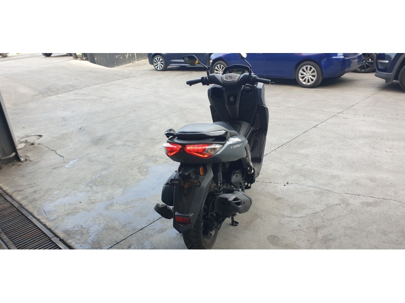 yamaha nmax del año 2021