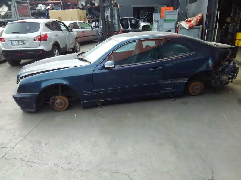 mercedes-benz clase clk (w208) coupe del año 1999