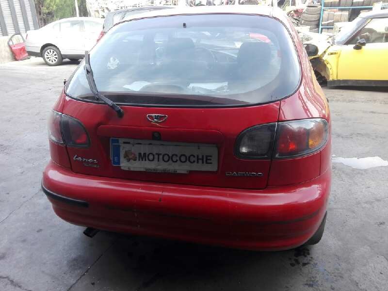 daewoo lanos del año 2001