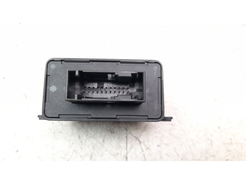 Recambio de centralita luces para seat ibiza (kj1) 1.0 tsi referencia OEM IAM 7P6907357E  