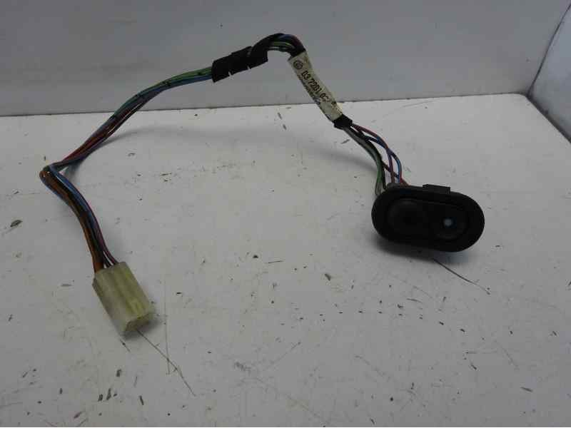 Recambio de mando elevalunas delantero derecho para opel astra f berlina referencia OEM IAM   