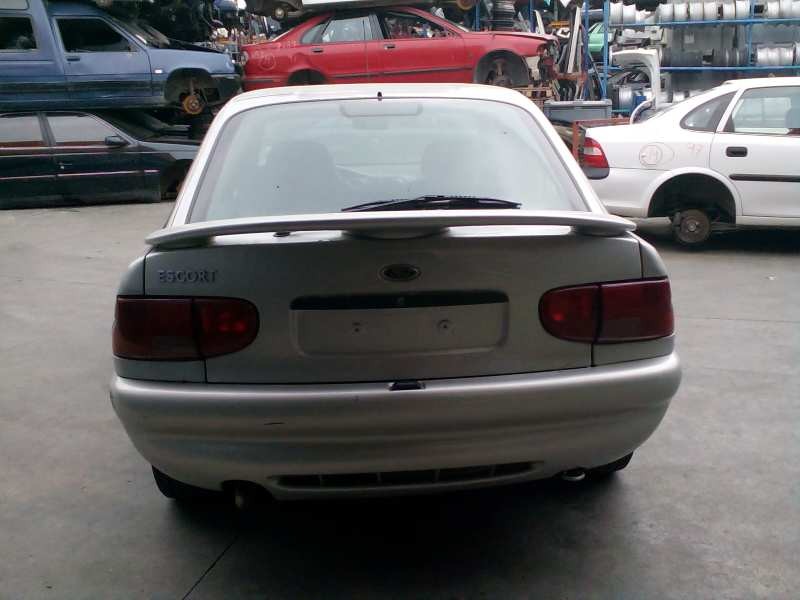 ford escort berl./turnier del año 1999