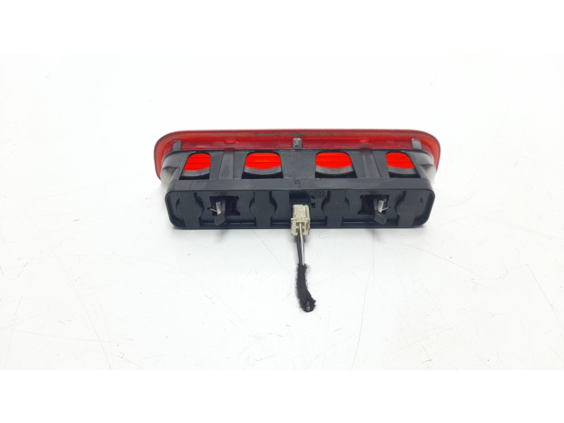 Recambio de luz central de freno para fiat fiorino básico referencia OEM IAM 1353214080 103F07381900 