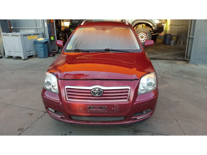 toyota avensis berlina (t25) del año 2005