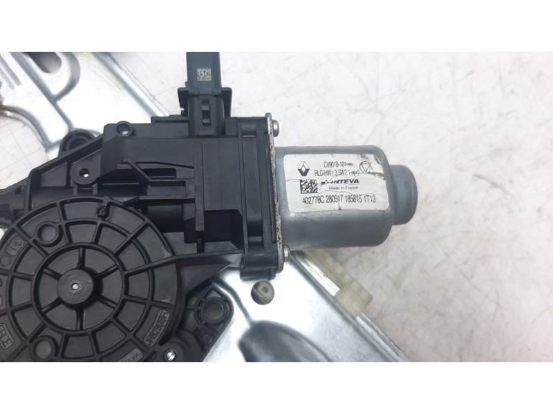 Recambio de elevalunas trasero izquierdo para renault megane iv berlina 5p 1.5 blue dci diesel fap referencia OEM IAM 827218403R