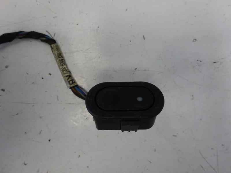 Recambio de mando elevalunas delantero derecho para opel astra f berlina referencia OEM IAM   