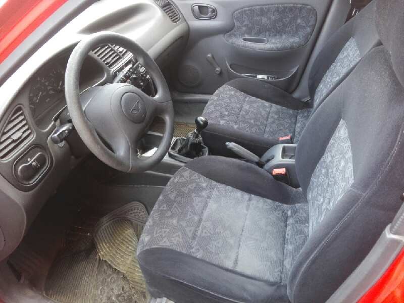 daewoo lanos del año 2001