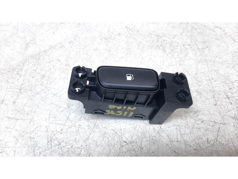 Recambio de interruptor para kia niro referencia OEM IAM 93750G5000WK  