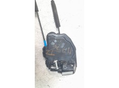 Recambio de cerradura puerta trasera izquierda para toyota corolla (e21) hybrid style referencia OEM IAM 6906002600   2