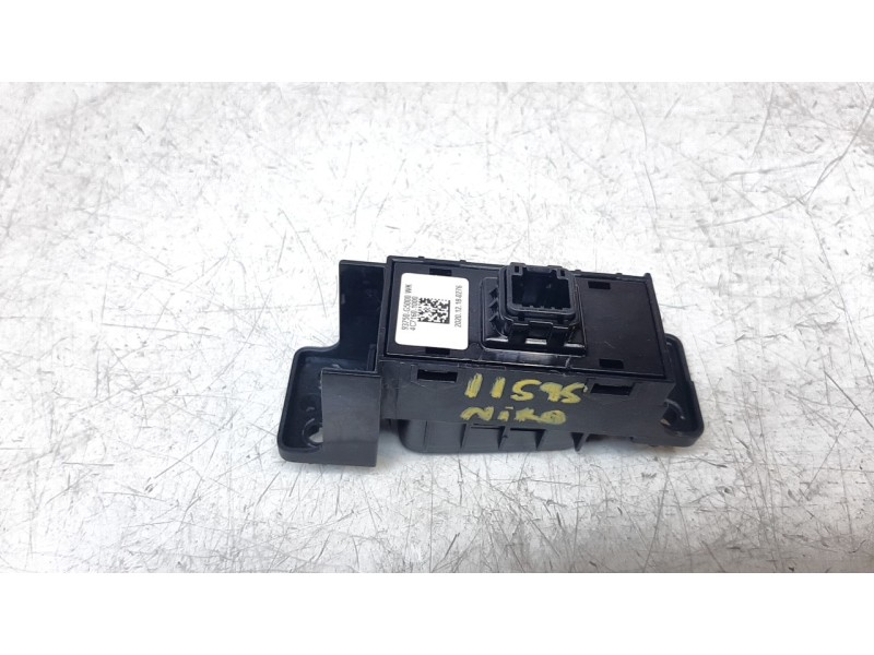 Recambio de interruptor para kia niro referencia OEM IAM 93750G5000WK  