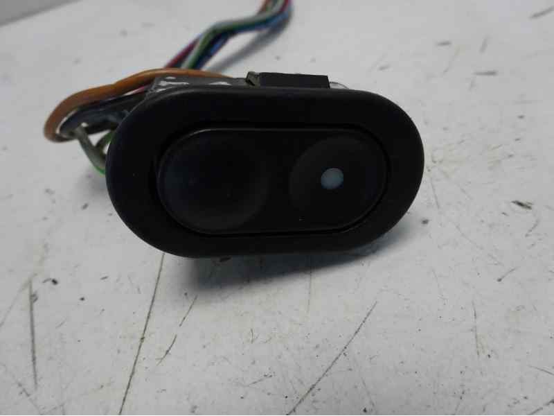 Recambio de mando elevalunas delantero derecho para opel astra f berlina referencia OEM IAM   