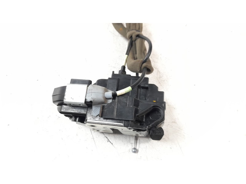 Recambio de cerradura puerta trasera izquierda para nissan np300 pick-up (d23) 2.3 dci diesel cat referencia OEM IAM 825014JK0A 